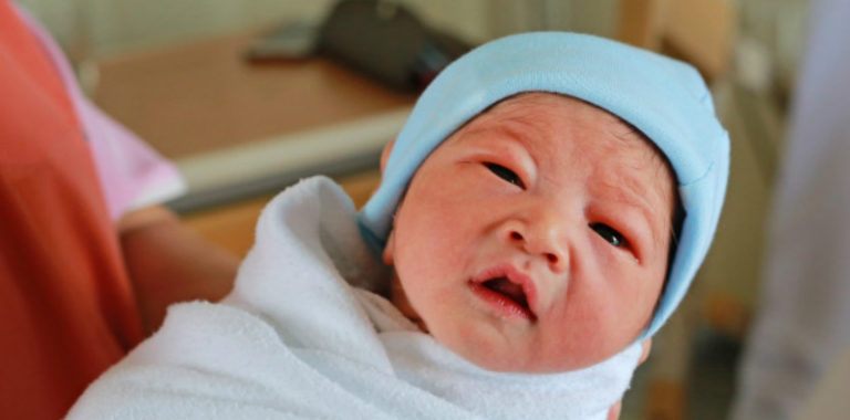 Pola Asuh Bayi Baru Lahir Sampai Usia 1,5 Tahun