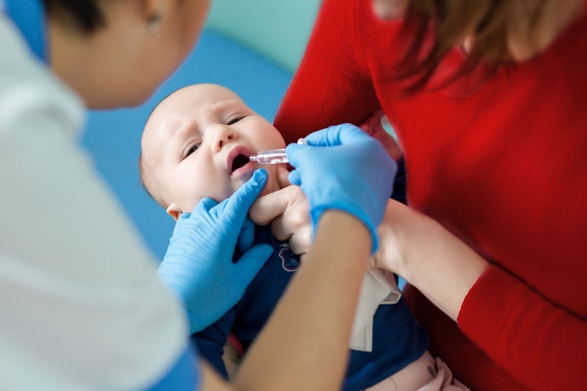 Urutan Imunisasi Bayi dari Usia 0-12 Bulan